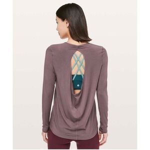 Lululemon Long Sleeve Timeless Twist Top Size 6 Athletic Shirt Bark Brown Womens